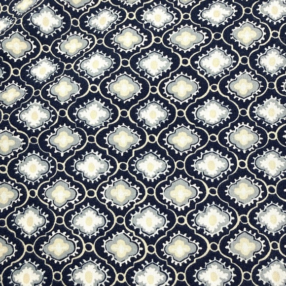 UNTUCKit Larz Short Sleeve Shirt L Navy Blue Medallion Print Casual Cotton - Picture 8 of 12